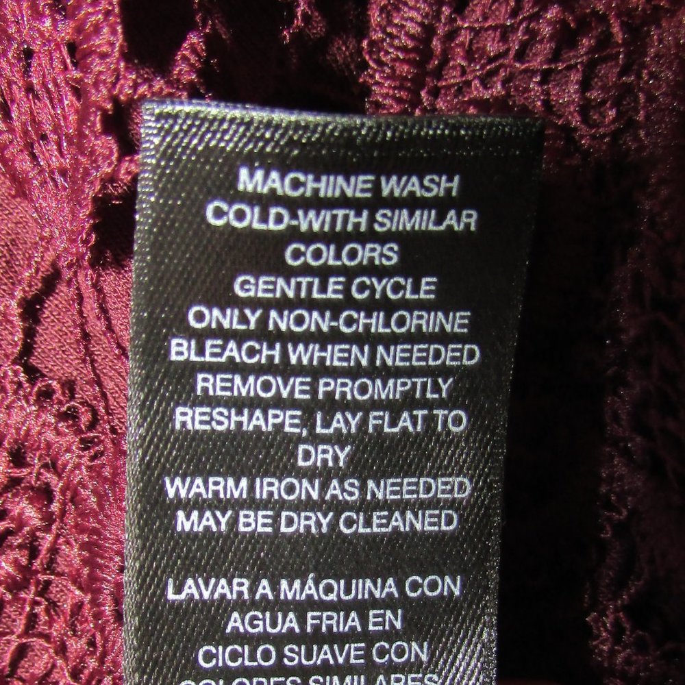 *2 for $25* WHBM Sleeveless Lace Tee - Picture 7 of 8
